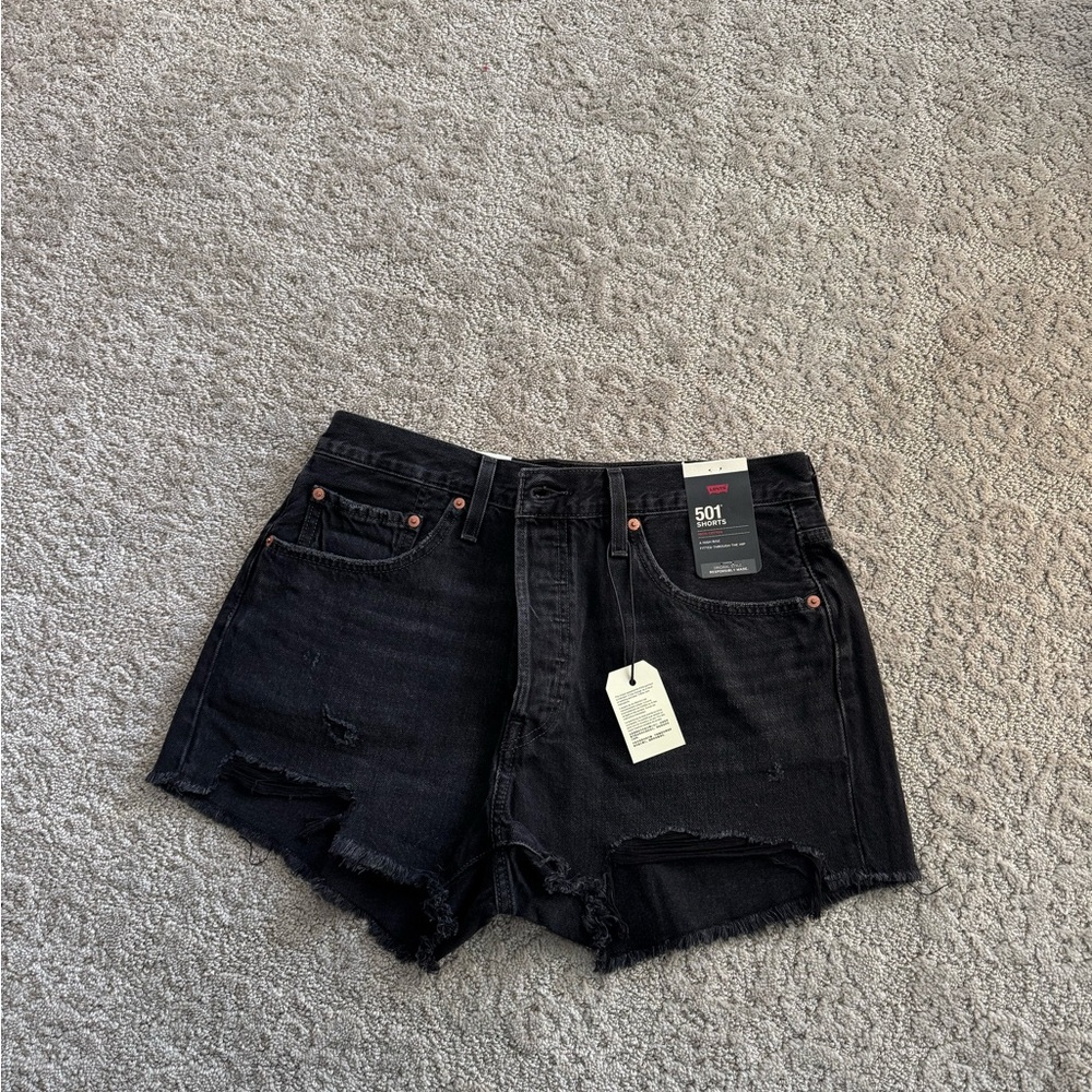NWT Women’s Levi's 501 High Rise Dark Denim Jean Shorts - Size 32